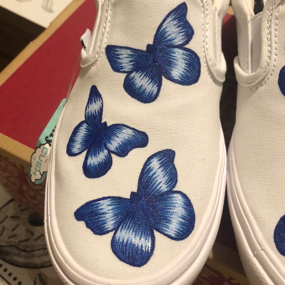 Custom Vans - Picture 2 of 5
